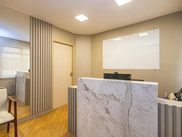 Sala à venda, no bairro Centro em Curitiba