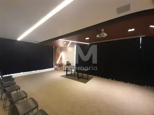 Sala com 100m², para alugar, no bairro Centro em Chapecó