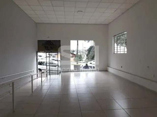 Sala com 70m², para alugar, no bairro Centro em Chapecó