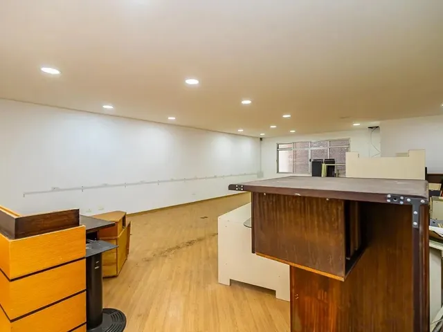 Sala à venda, no bairro Centro em Curitiba