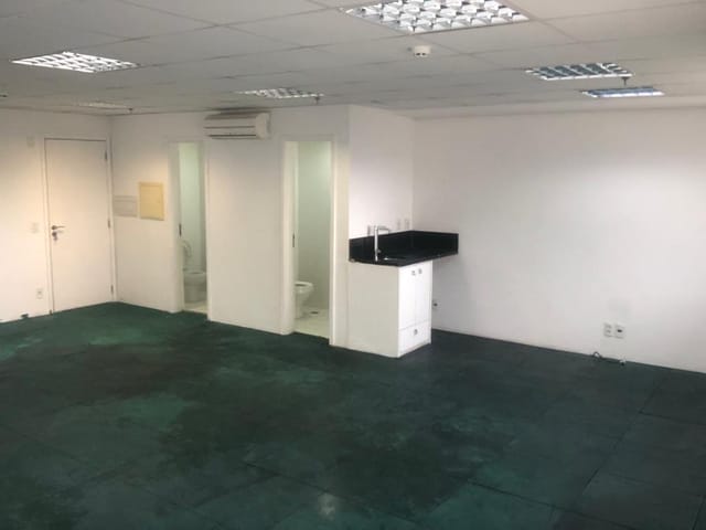 Foto do Sala - Sala comercial de 65m para locação, próximo a estação Santo Amaro linha lilás da CPTM, e Terminal de ônibus- Chácara Santo Antônio (Zona Sul), São Paulo. | Paulista Imóveis