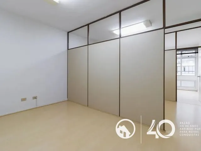Sala para alugar, no bairro Centro em Curitiba