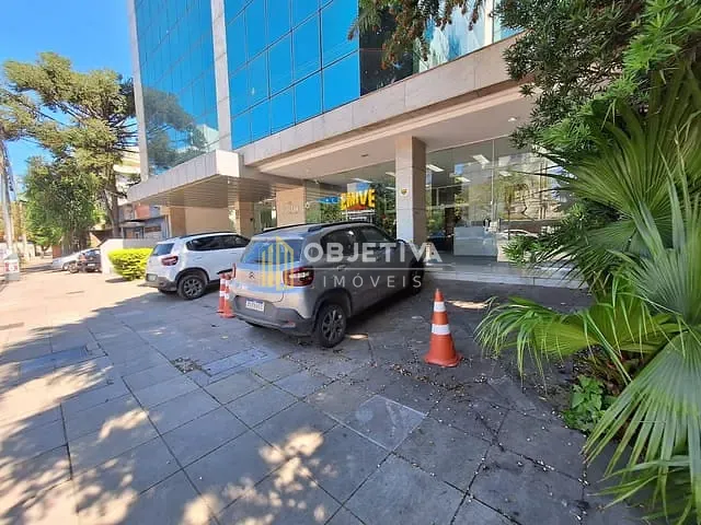 Sala com 60m², para alugar, no bairro Auxiliadora em Porto Alegre