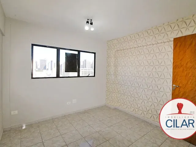 Sala à venda, no bairro Centro em Curitiba