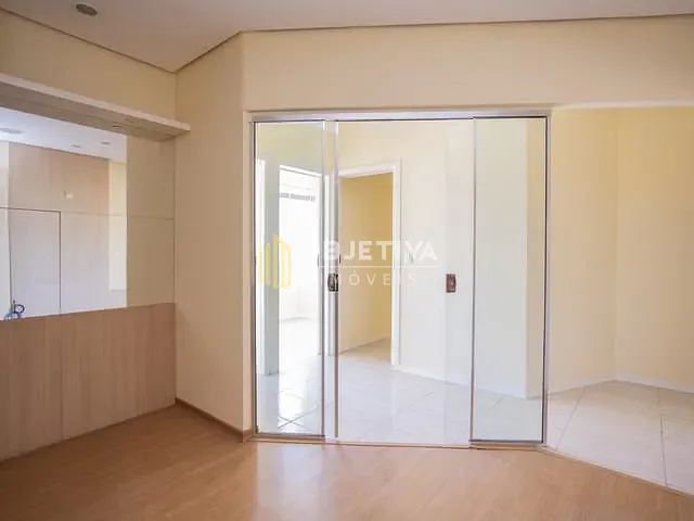 Sala com 40m², para alugar, no bairro Centro Histórico em Porto Alegre