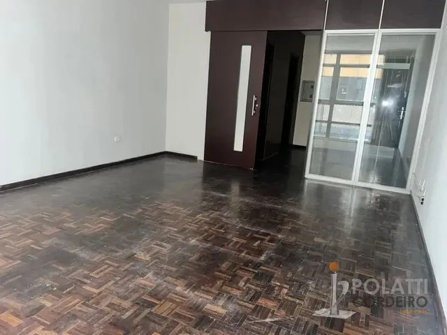 Sala à venda ou para alugar, no bairro Centro Cívico em Curitiba