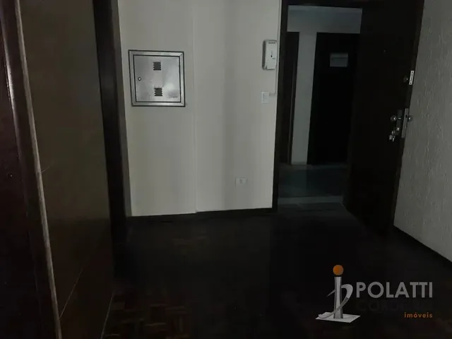 Sala à venda ou para alugar, no bairro Centro Cívico em Curitiba