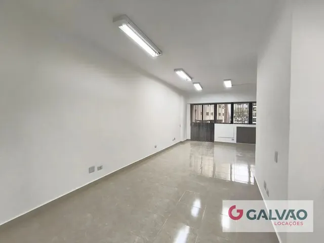 Sala para alugar, no bairro Centro em Curitiba
