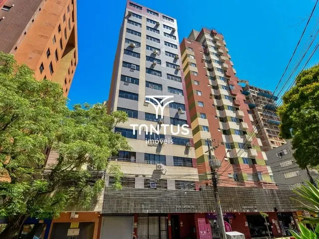 Sala à venda, no bairro Centro em Curitiba