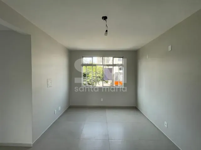 Sala com 32m², para alugar, no bairro Centro em Chapecó