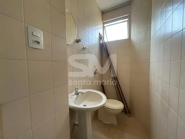 Sala com 32m², para alugar, no bairro Centro em Chapecó
