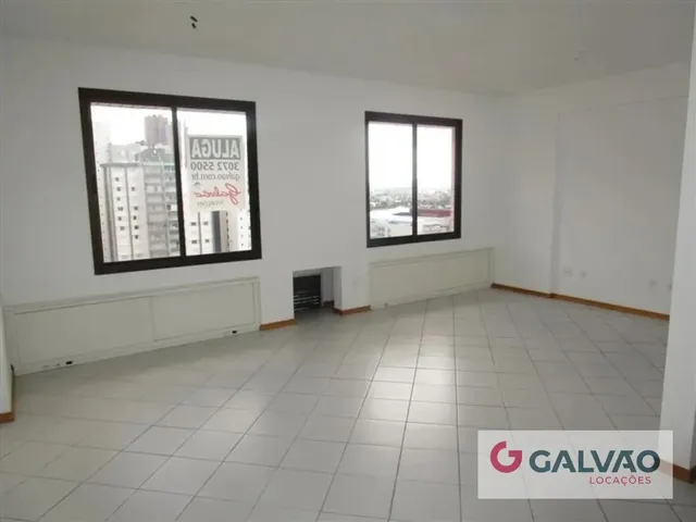 Sala para alugar, no bairro Água Verde em Curitiba