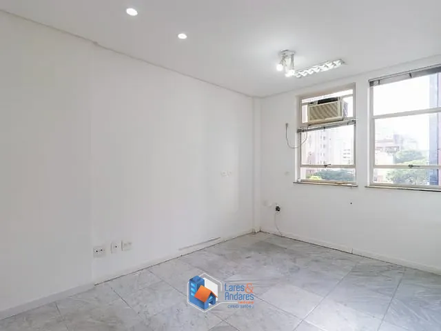 Sala com 74m², à venda, no bairro Bela Vista em São Paulo