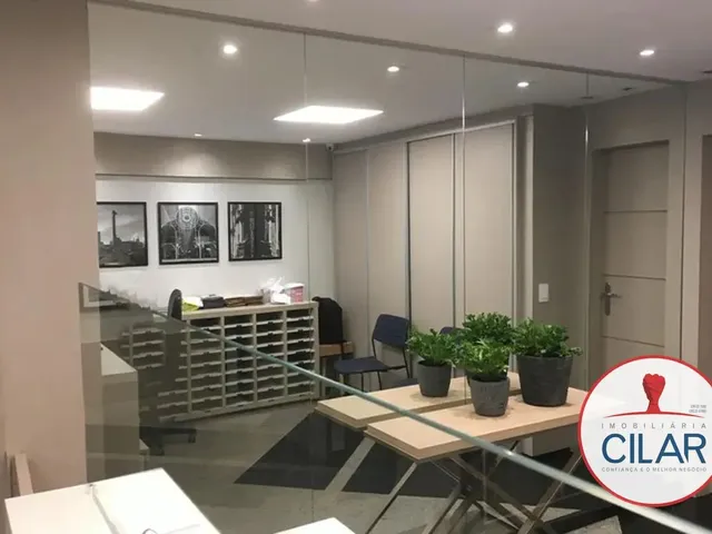 Sala à venda, no bairro Centro em Curitiba