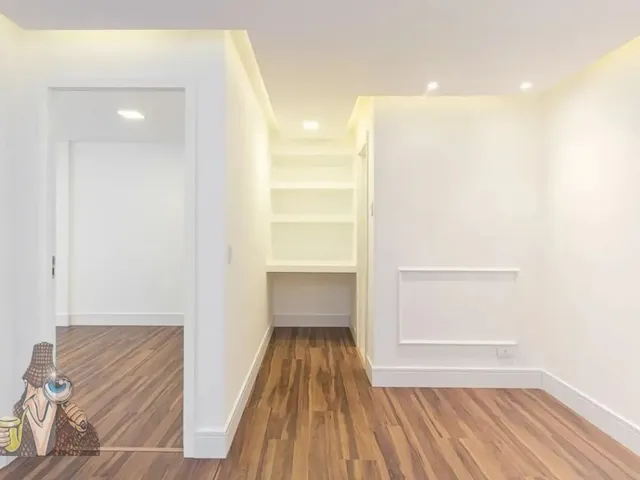 Sala à venda, no bairro Água Verde em Curitiba