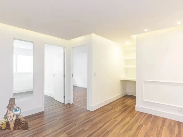 Sala à venda, no bairro Água Verde em Curitiba