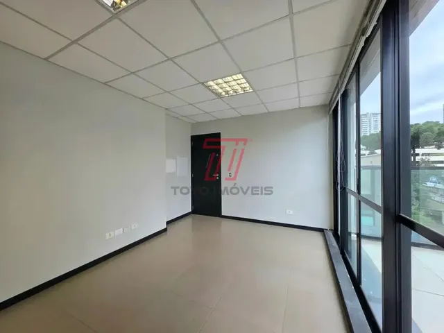 Sala para alugar, no bairro Portão em Curitiba