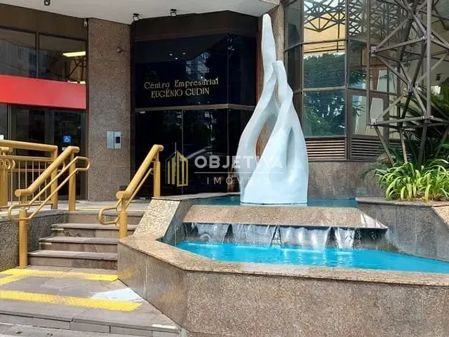 Sala para alugar, no bairro Auxiliadora em Porto Alegre