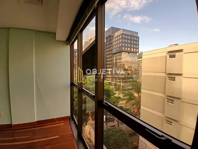 Sala à venda, no bairro Auxiliadora em Porto Alegre