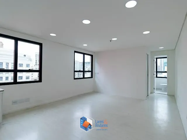 Sala com 41m², à venda, no bairro Bela Vista em São Paulo