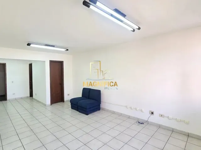 Sala à venda, no bairro Água Verde em Curitiba