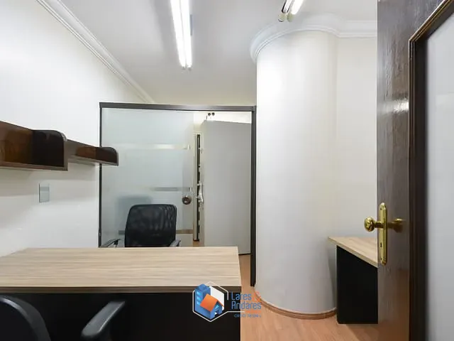 Sala com 126m², à venda, no bairro República em São Paulo