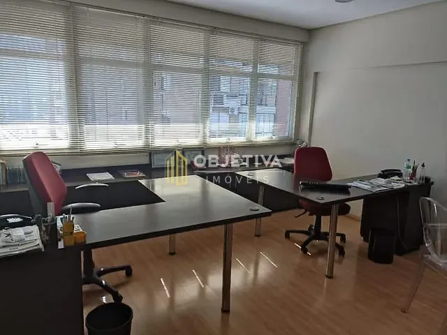 Sala com 157m², à venda, no bairro Auxiliadora em Porto Alegre
