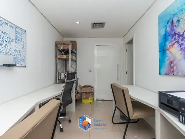 Sala com 38m², à venda, no bairro Moema em São Paulo