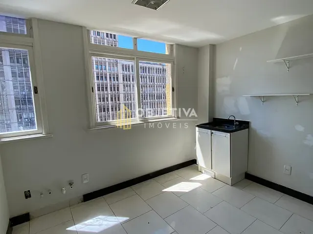 Sala para alugar, no bairro Centro Histórico em Porto Alegre
