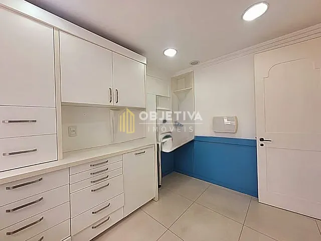 Sala com 58m², para alugar, no bairro Independência em Porto Alegre