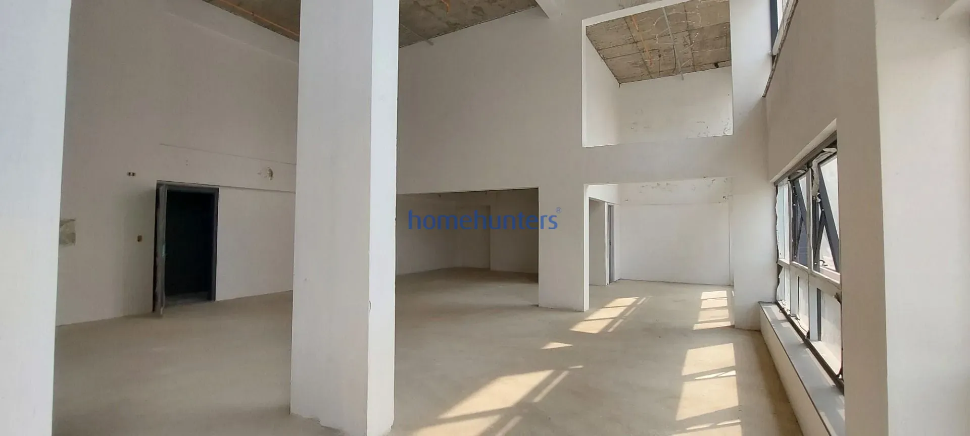 Sala-Conjunto, 615 m² - Foto 17