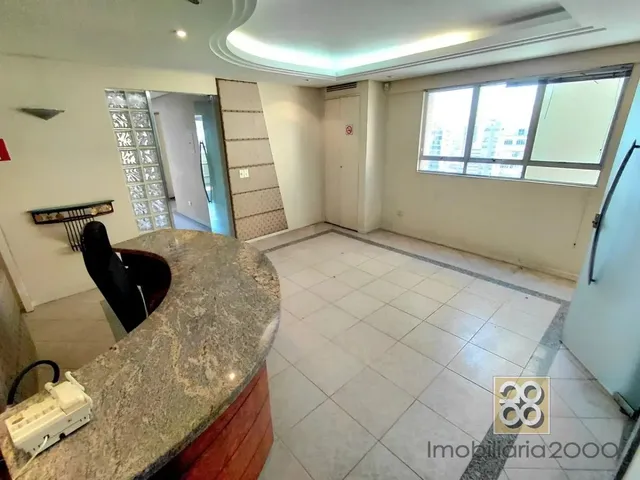 Sala à venda, no bairro Centro em Curitiba