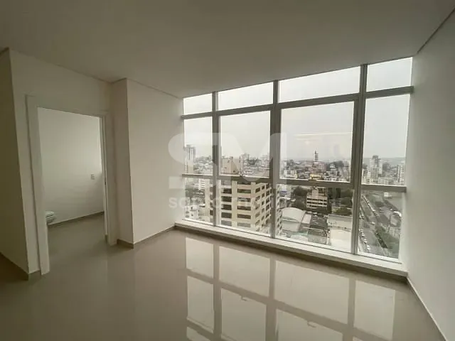 Sala com 92m², para alugar, no bairro Centro em Chapecó