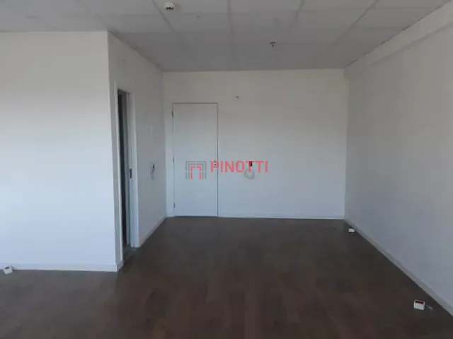 Sala à venda, no bairro Centro em São Bernardo do Campo