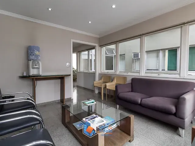 Sala com 210m², à venda, no bairro Vila Nova Conceição em São Paulo