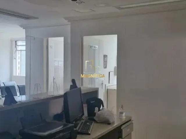 Sala à venda, no bairro Centro em Curitiba