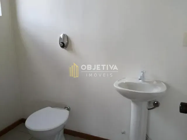 Sala para alugar, no bairro Moinhos de Vento em Porto Alegre