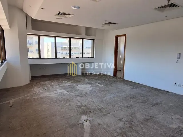 Sala para alugar, no bairro Moinhos de Vento em Porto Alegre
