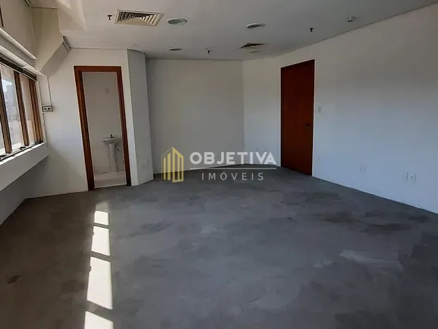 Sala para alugar, no bairro Moinhos de Vento em Porto Alegre