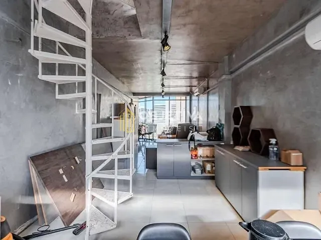 Sala à venda, no bairro Moinhos de Vento em Porto Alegre