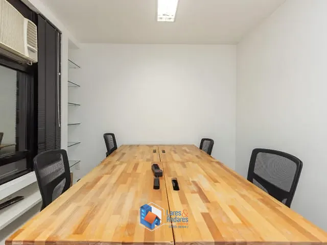 Sala com 1200m², à venda, no bairro Cidade Monções em São Paulo