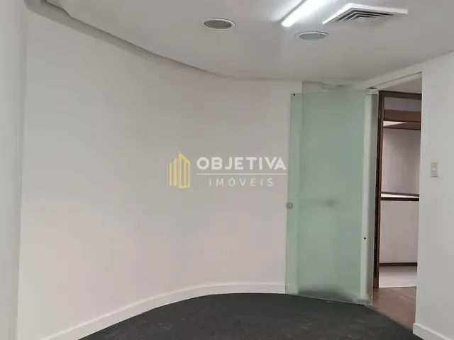 Sala para alugar, no bairro Petrópolis em Porto Alegre