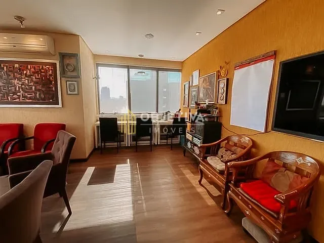 Sala com 59m², à venda, no bairro Menino Deus em Porto Alegre