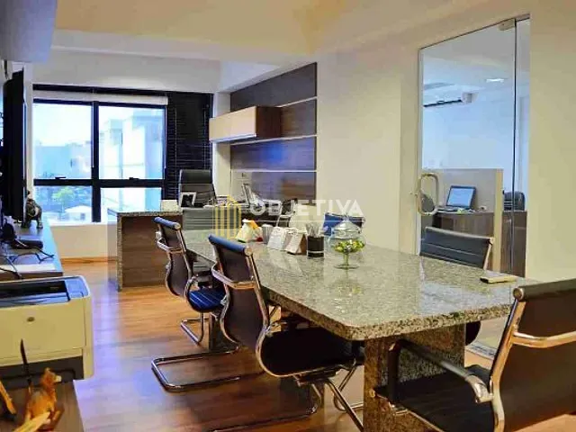 Sala à venda, no bairro Passo da Areia em Porto Alegre