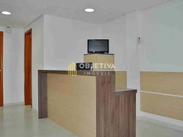 Sala à venda, no bairro Passo da Areia em Porto Alegre