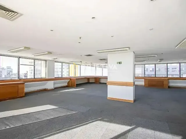 Sala para alugar, no bairro Auxiliadora em Porto Alegre