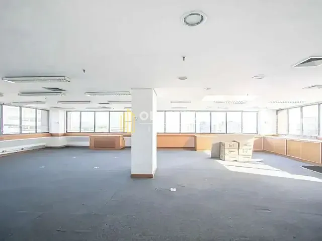 Sala para alugar, no bairro Auxiliadora em Porto Alegre