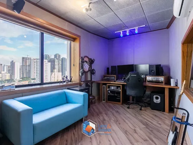Sala com 112m², à venda, no bairro Vila Cordeiro em São Paulo