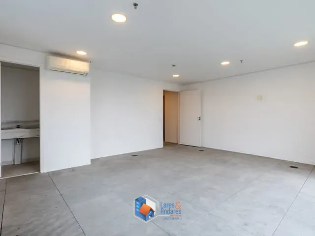 Sala com 48m², à venda, no bairro Santo Amaro em São Paulo