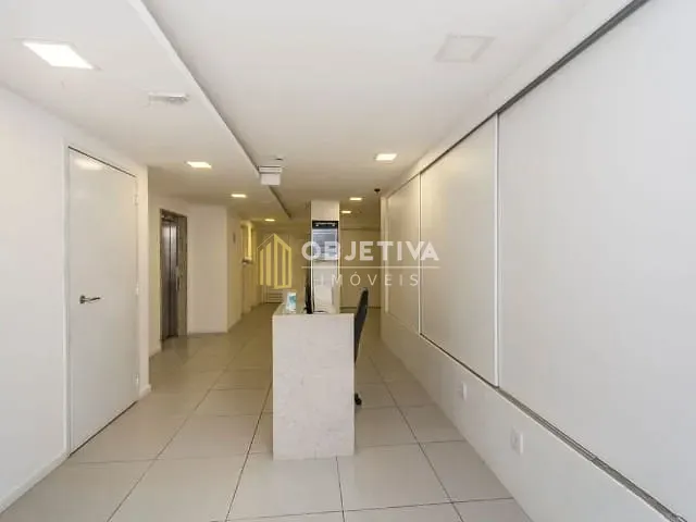 Sala com 64m², à venda, no bairro Higienópolis em Porto Alegre